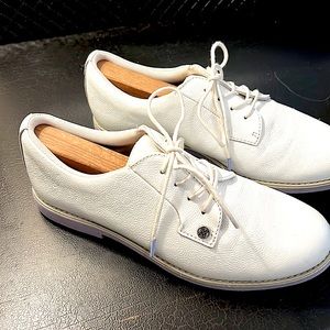 Women’s Gallivanter golf shoe.  G/fore